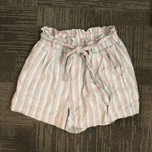 American Eagle Flowy Fabric Short